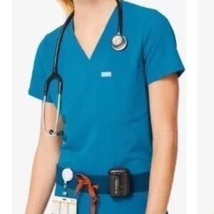 FIGS XS Alps blue Catarina scrub top